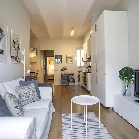 31ent1027 - Mediterranean Decorated Apartment *
